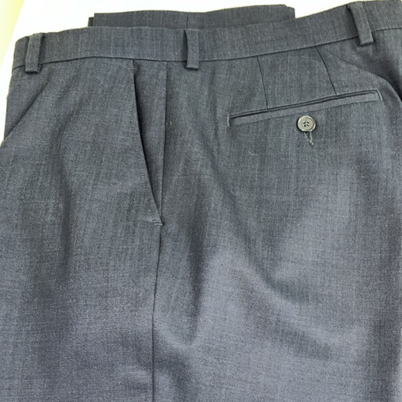 Black Brown Men’s Slacks VGUC size 34Waist and 31.5 Inseam. Navy in colour. - Picture 4 of 14
